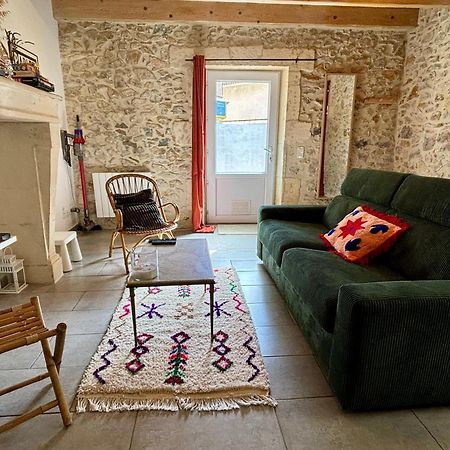 Arles Fait Sa Revolution Villa ภายนอก รูปภาพ